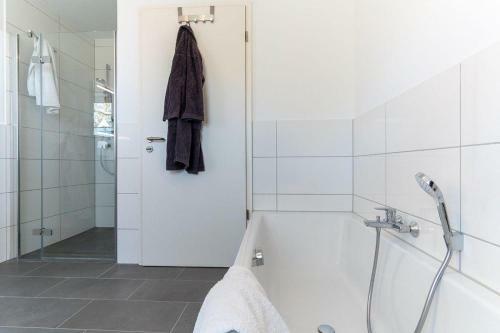 Apartamento Haus-seeblick-in-bosau-wohnung-3