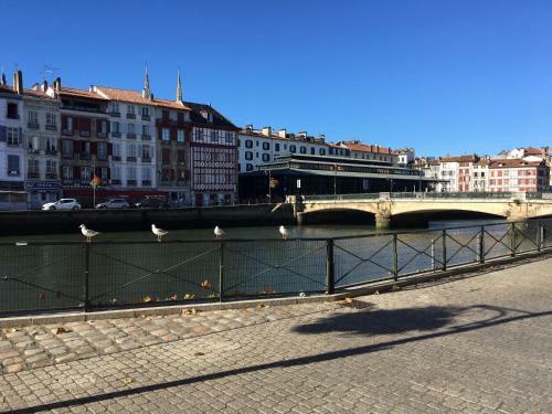 Apartamento Hyper Centre Droit - Sous Les Toits Du Petit Bayonne