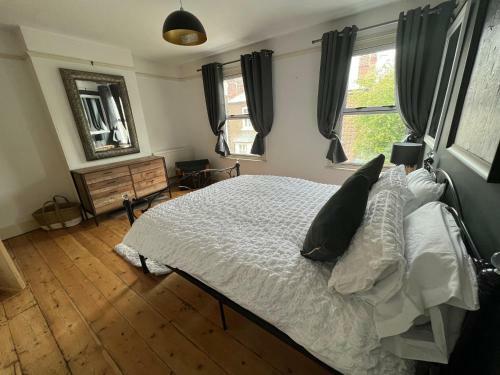 Charming 3 Bedroom Property In Bury St Edmunds