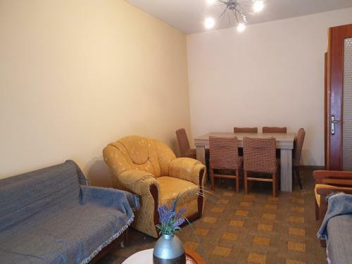 Value Apartment Up To The City Center