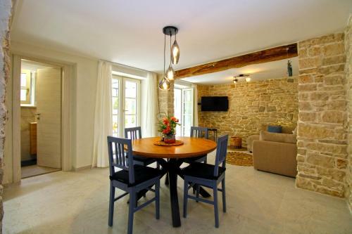 House Rakalj 2164
