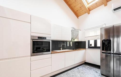 Holiday Home Decorus