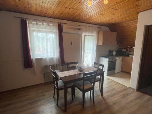 Apartment Plavo Oko