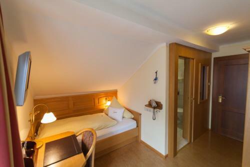 Hostal Hotel Garni Sallerhof