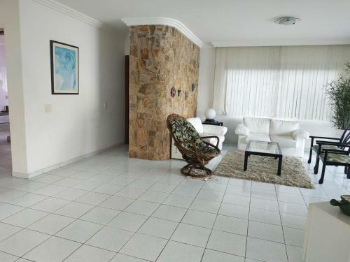 Casa A 230m Da Praia Da Enseada No Guaruja Sp