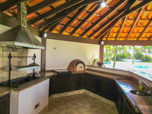 Linda Casa Com Piscina E Lazer Completo Em Guaruja
