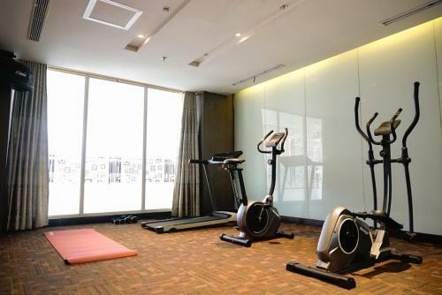 Empress Hotel Makassar City Center By Life