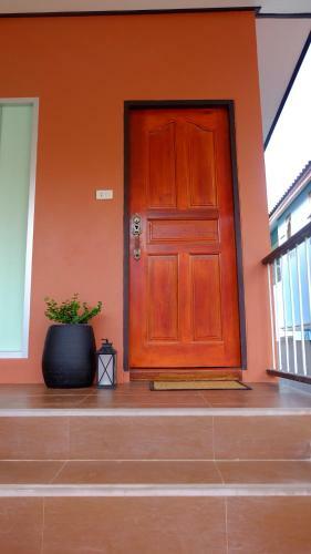 Hostal The Backyard House
