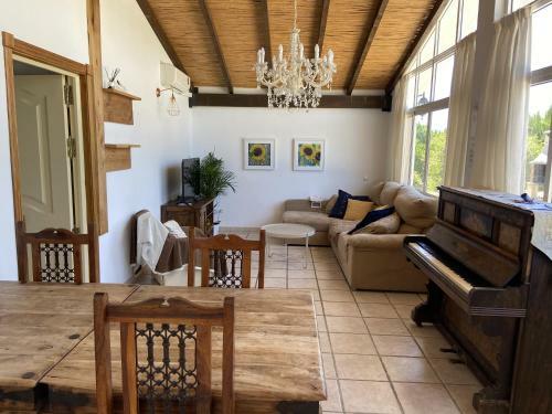 Casa Rural La Caprichosa With Private Swimming Pool