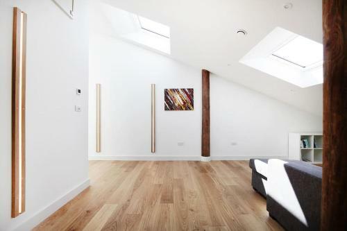 The Pole Barn - Stunning, High Spec Barn Conversion