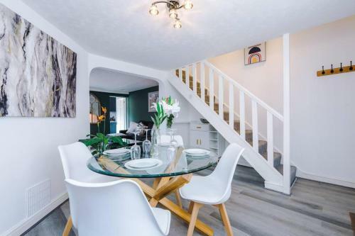 Central Town House Perfect For City Leisure Breaks