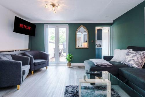 Central Town House Perfect For City Leisure Breaks