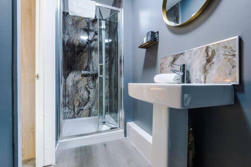 Central Town House Perfect For City Leisure Breaks