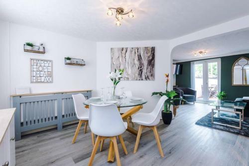 Central Town House Perfect For City Leisure Breaks