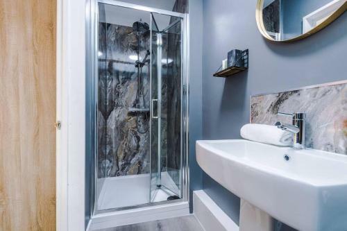 Central Town House Perfect For City Leisure Breaks