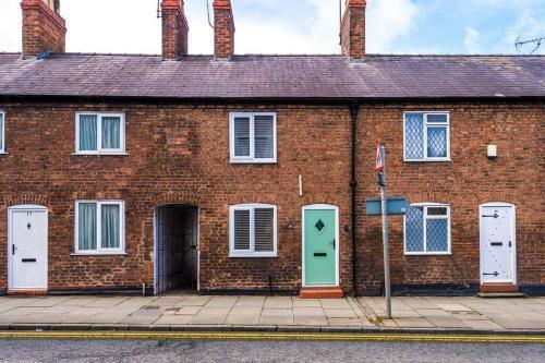 Central Town House Perfect For City Leisure Breaks