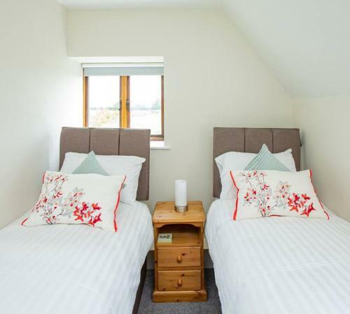 Heathfield Cottage- A Little Gem In The Cotswolds