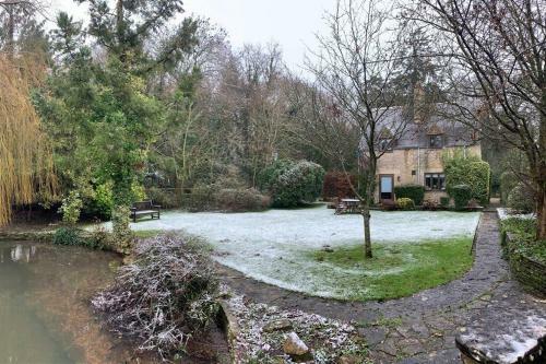 Heathfield Cottage- A Little Gem In The Cotswolds