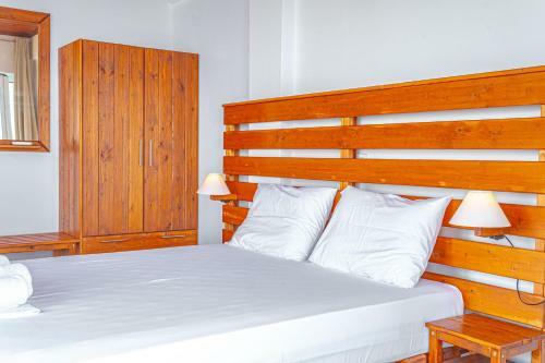 Hostal The Life Suites