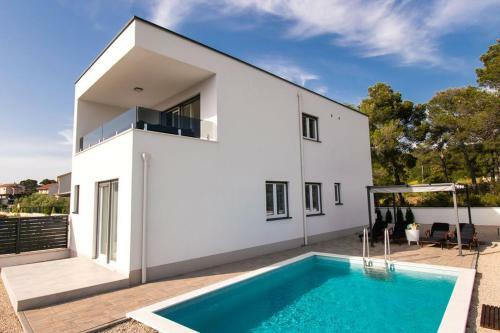 Luxury Apartment Santini