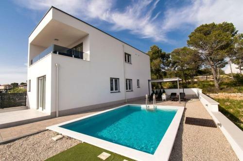 Luxury Apartment Santini