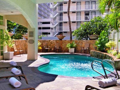 Coconut Waikiki Hotel, A Joie de Vivre