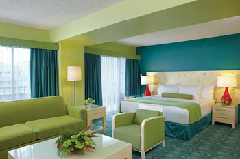 Coconut Waikiki Hotel, A Joie de Vivre