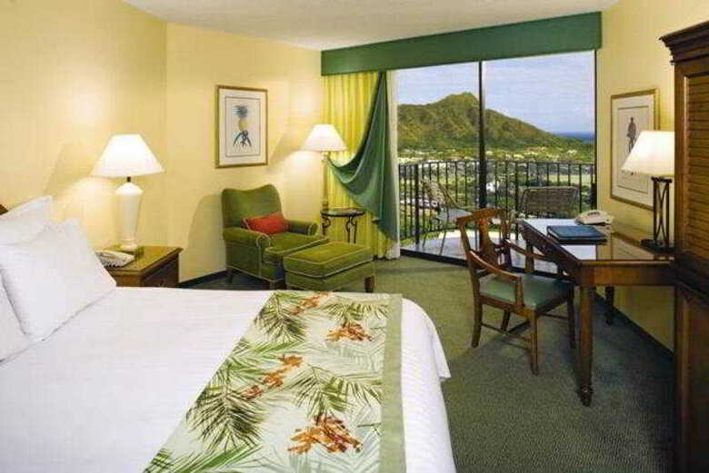 Hotel Waikiki B.marriott Partial Oce