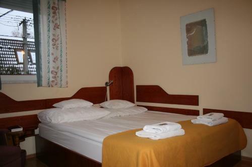 Hotel Szent Gy�rgy Fogad�