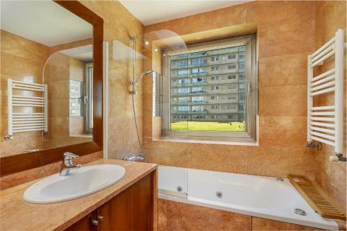 Apartamento Whome Matosinhos 4-bed Luxury W/ Elevator S-pool Parking