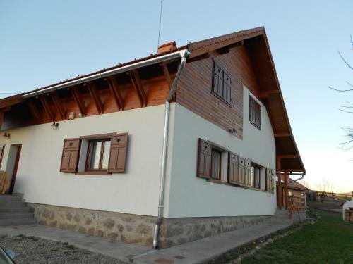 Hostal Eszter Guesthouse