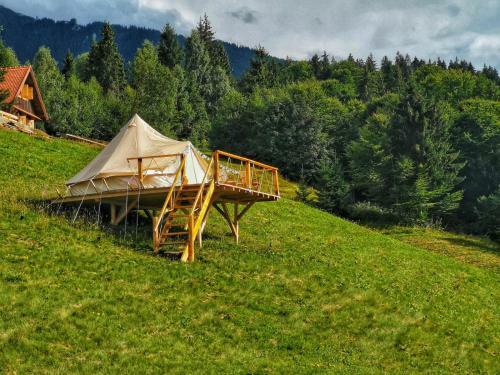 Nomad Ecovillage