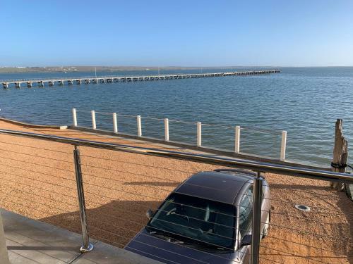 Beachside & Jetty View Apartments Apt 2 Skippers Apartment