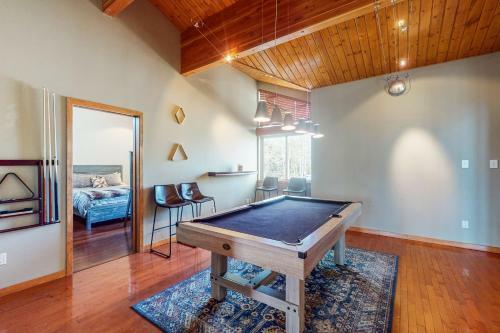 Grand Golf Course Chalet