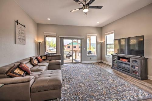Woodland Park Townhome With Pikes Peak Views!