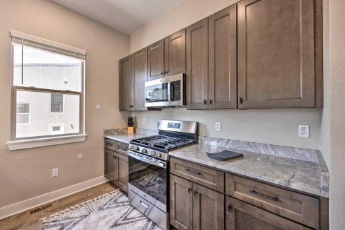 Woodland Park Townhome With Pikes Peak Views!