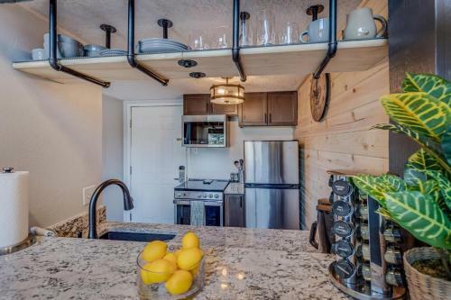 #1035- Cozy 1 Br Condo, Close To Ski Area