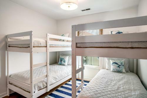 Fenwick Island --- 40118 North Carolina Ave Unit 5