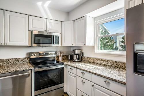 Fenwick Island --- 40118 North Carolina Ave Unit 5