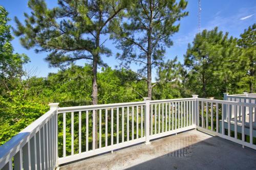 Rehoboth Crossing -- 36985 Turnstone Circle