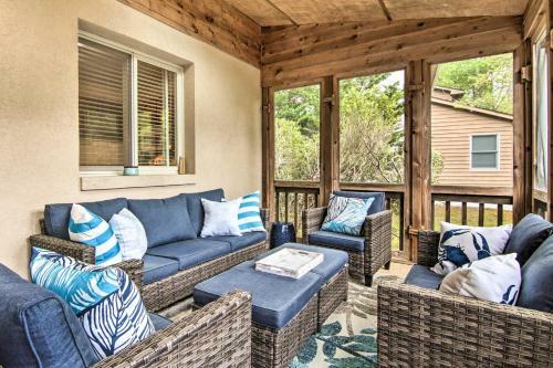 Family Townhome With Pool Access 1 Mi To Beach