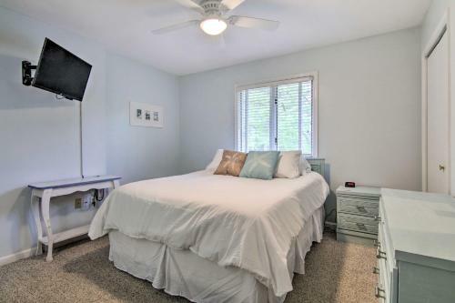 Family Townhome With Pool Access 1 Mi To Beach