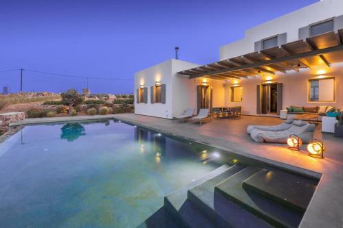 Villa Arleta In Punda Beach Paros For 8 With Private Pool
