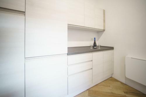 Cefas Apartments