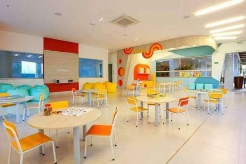 Apartamento No Ol�mpia Park Resort (Melhor Pre�o!)