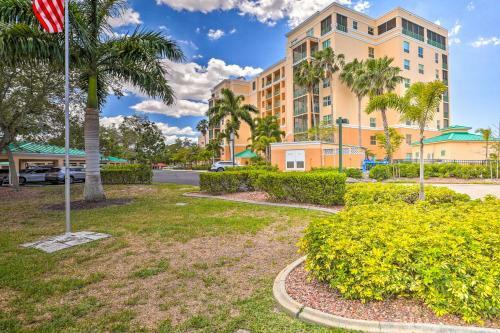 Apartamento Burnt Store Marina Condo With Community Pool!