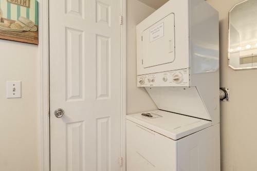 Anna Maria Island Beach Happy-direct Beach Front-1br-1br