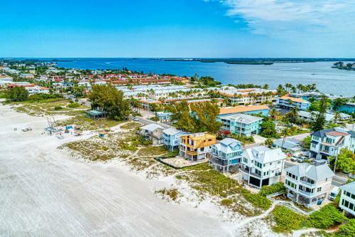 Anna Maria Island Beach Happy-direct Beach Front-1br-1br