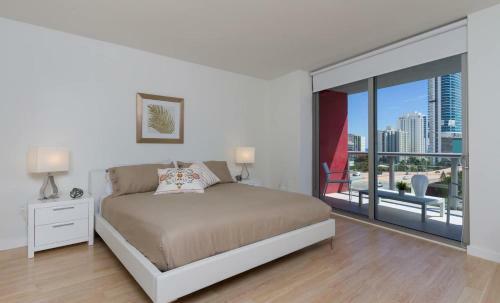 Apartamento Beachwalk Resort - Luxurious & Spacious 3/3 Condo