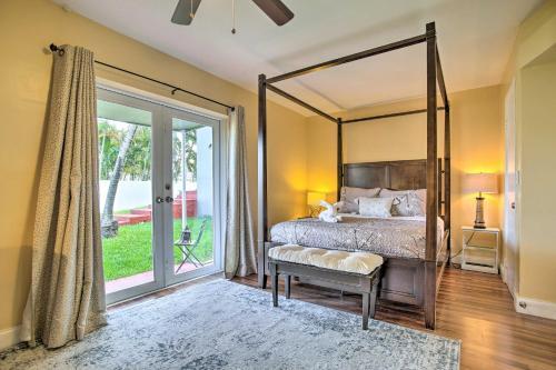 Updated Home With Outdoor Oasis Less Than 2 Mi To Beach